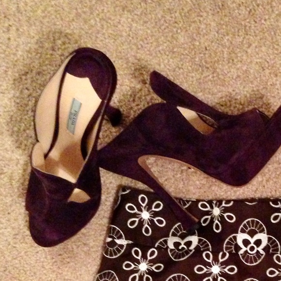 NIB Prada Suede Deep Purple Heels Sz 39 - Picture 5 of 7